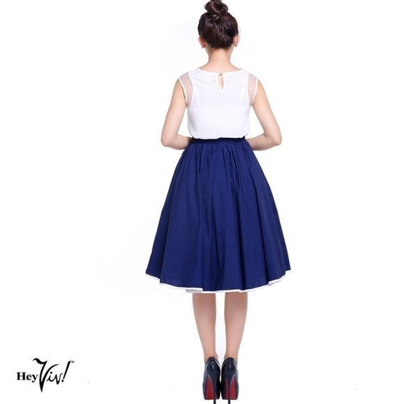 Navy Blue Cotton Flare Full Skirt w White Piping and Pockets Sz Medium - Hey Viv - Picture 4 of 5